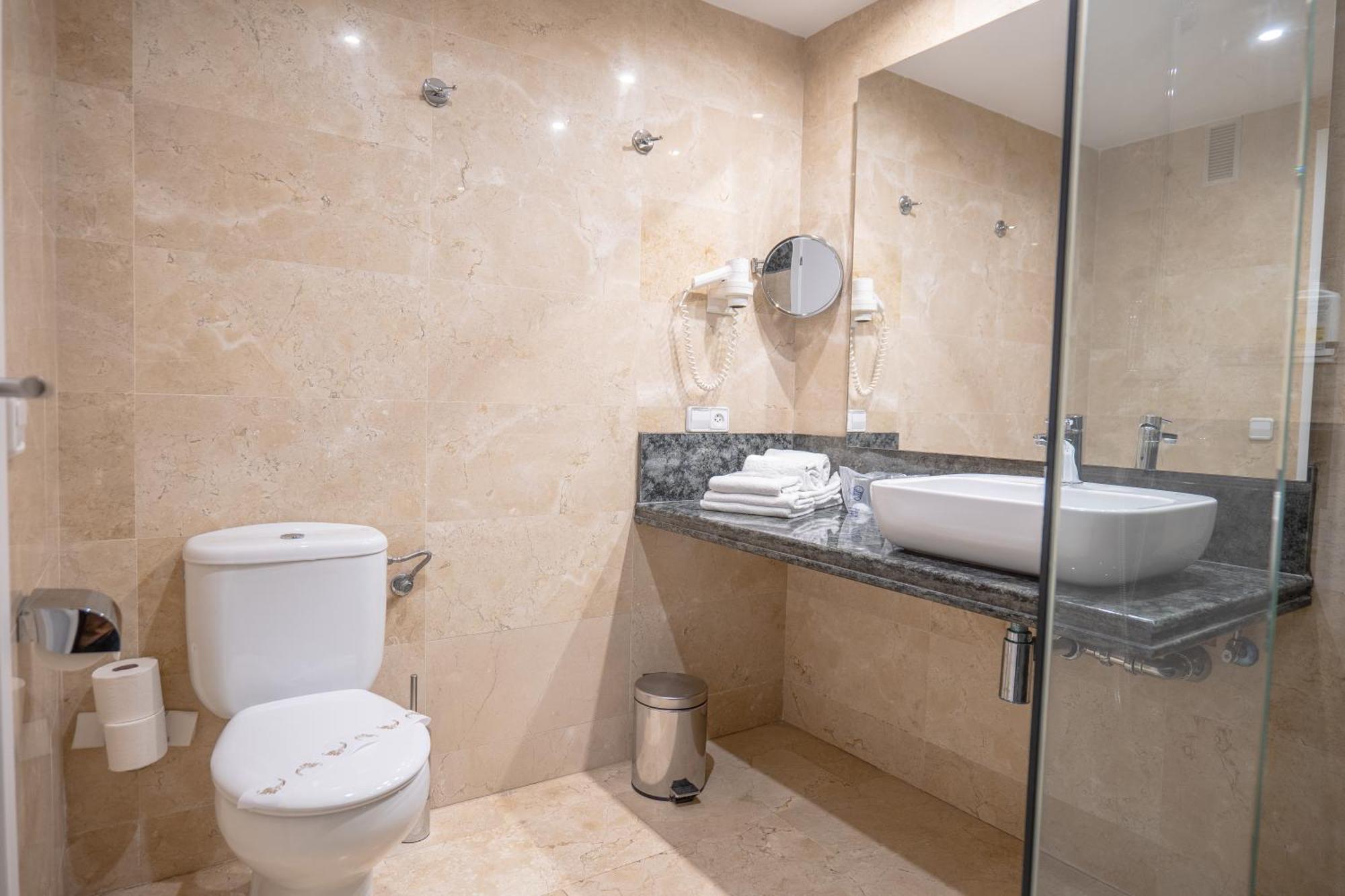 Aparthotel Dunes Platja กันปิกาฟอร์ต ภายนอก รูปภาพ